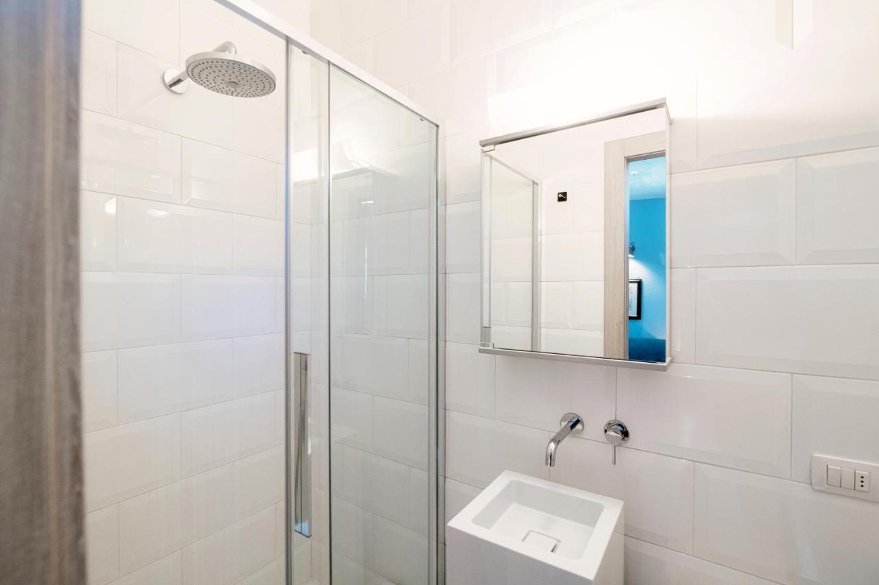 Barbablue Flat - The House Of Travelers Como Exterior foto