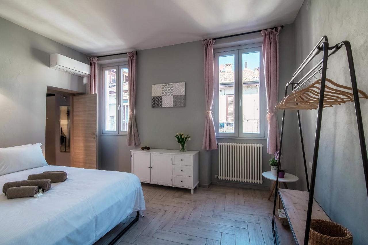 Barbablue Flat - The House Of Travelers Como Exterior foto