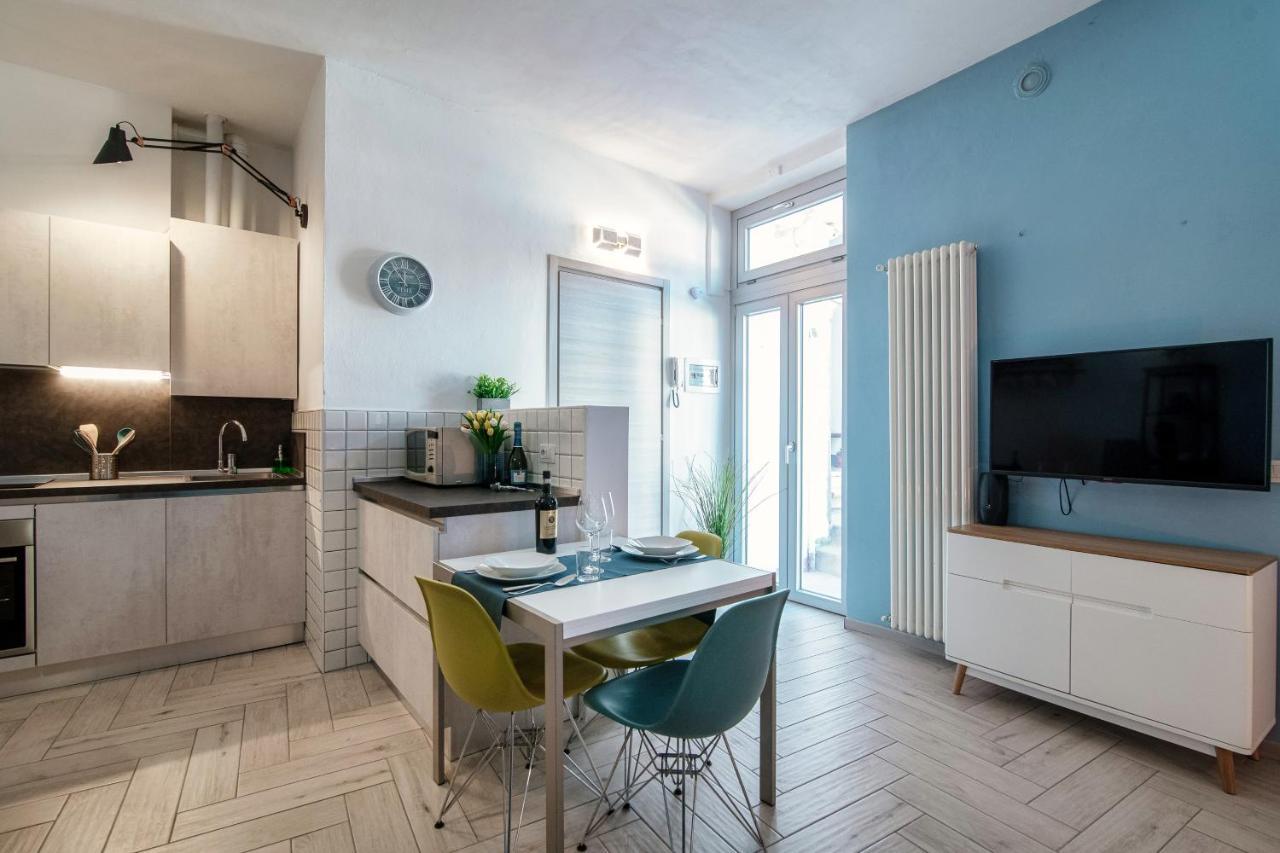 Barbablue Flat - The House Of Travelers Como Exterior foto